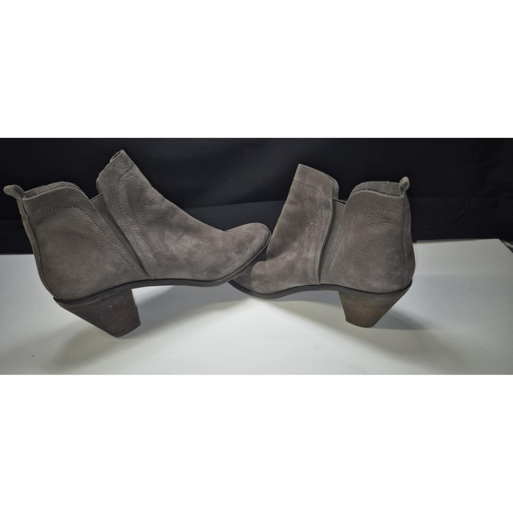 Lucky Brand women's brown faux suede heeled pull-on boots sz 9